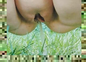 Hot Pissy Milf public piss in the morning dew