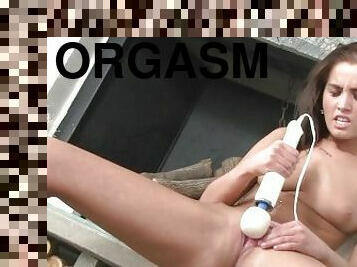 masturbation, orgasm, fitta-pussy, kvinnligt-sprut, brudar, leksak, fantastisk, brunett, små-bröst