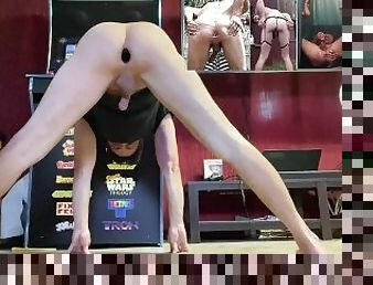 ANAL STRETCHING WHILE PLAYING VIDEO GAME
