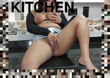 Jassi Palmas And Apu Palma In Apu Finds Little Jassi Masturbating In The Kitchen. 1. Suck Her Delicious Pussy 20 Min