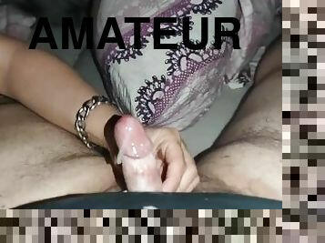 amateur, ejaculation-sur-le-corps, branlette, belle-femme-ronde, joufflue, ejaculation, fétiche, ours, bite