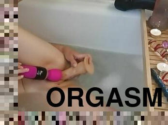 bañando, clítoris, enorme, masturbación, orgasmo, coño-pussy, amateur, babes, juguete, mamá