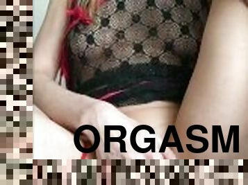 klitoris, onani, orgasme, pussy, squirt, fingret, alene