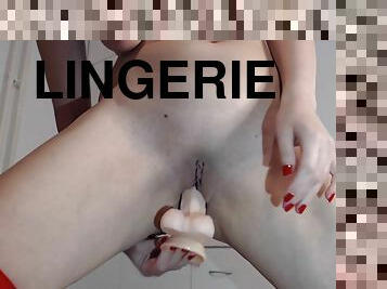 pisser, chatte-pussy, giclée, jouet, bas, lingerie, gode, solo