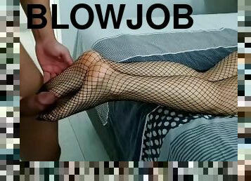 Brunette Girl make a Amazing Blowjob and Footjob/Cumshoot on Foot