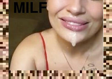 Milf gets NYE facial