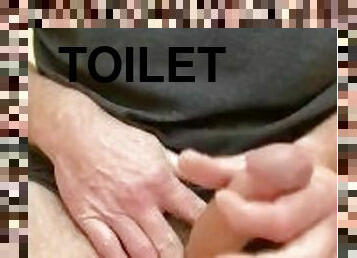 ligo, malaki, dyakol-masturbation, labasan, baguhan, talsik-ng-tamod, malaking-titi, dyakol-jerking, libog, toilet