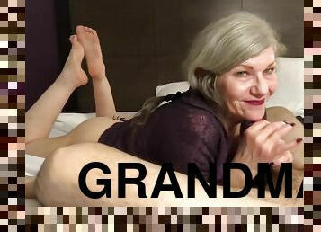 großmutter, dilettant, omi, immens-glied, tief-in-die-kehle, füße, blondine, kamera, fetisch