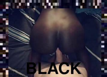 Cette Pute De Beurette Black Aime Trop Se Faire Enculer En Levrette