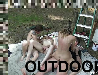 Outdoor Fucking Caught On Camera Fetswing Lifestyle