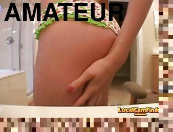 Hot ass of a girl behind her home webcam