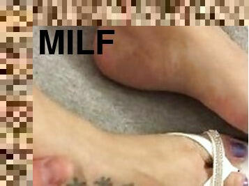 amatør, cumshot, milf, mamma, handjob, føtter, pov, cum, italiensk, fetisj