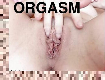 clitoris, masturbaatio, orgasmi, pillu-pussy, sormettaminen, soolo, märkä