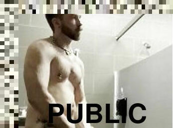 kąpiel, publiczne, amatorskie, wystrysk-spermy, gej, walenie-konia, prysznic, przyłapani, solo, umięśnione