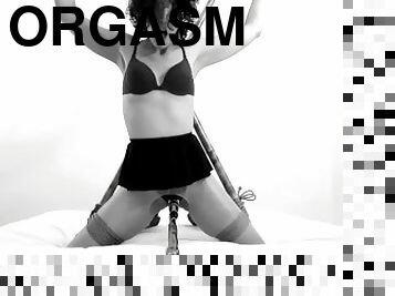 orgasm, anal, hardcore, bdsm, taratura, ciorapi, sperma, plasa-de-peste, bondage