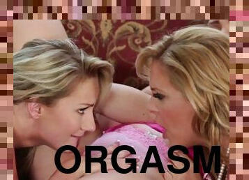 An All Girl Threesome Filled With Awesome Orgasms