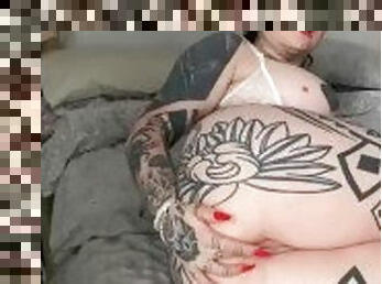 gros-nichons, masturbation, orgasme, amateur, britannique, solo, blanc, tatouage