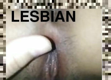 clitoris-bagian-atas-vagina-paling-sensitif, vagina-pussy, amatir, sayang, lesbian-lesbian, menunggangi, basah, tato