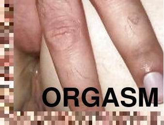 orgasm, pasarica, jucarie, cu-degetelul, frumoasa, dildo, perfect