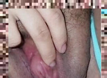 gorda, coño-pussy, amateur, corrida-interna, regordeta, regordeta-chubby, con-los-dedos, primera-persona, bragas, corrida