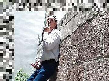 Un oficinista solo se consuela en el callejón del amor por rabaerre