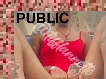 masturbation, public, amateur, solo, tatouage, petits-seins