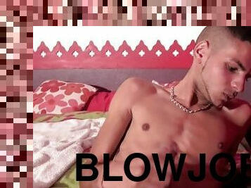 jeune marrocain de 20 ans accept se sucer la grosse btie de son pote gay