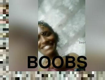 Today Exclusive- Desi Village Gf Showing Her Boobs