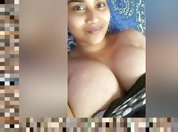 Today Exclusive- Horny Desi Boudi Showing Her Boobs On Video Call Part 1