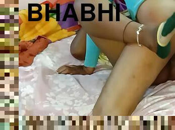 Raat Me Bhabhi Ki Maa Ko Sote Huye Choda