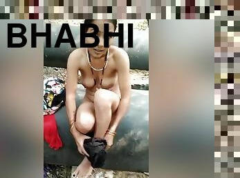 Exclusive- Horny Bihari Bhabhi Strip Her Cloths And Blowjob