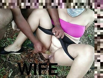 Wife Outdoor Risky Public Pissing Compilation New Year ! Indian Crazy Couple