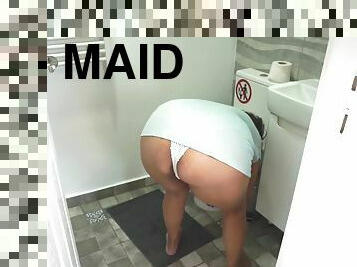 Big Ass Maid Cleaning The Bathroom