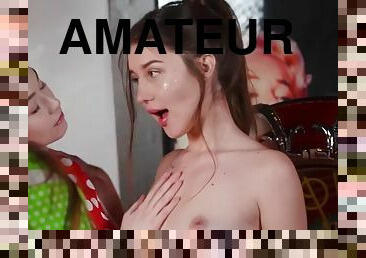 amateur, babes, lesbienne, pornstar, sexe-de-groupe, doigtage, rasé, fessée