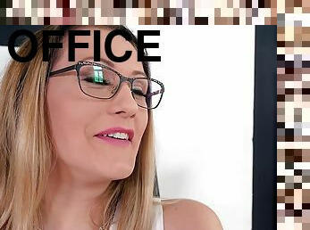 Fun With Hot Secretary - linda leclair hardcore porn video