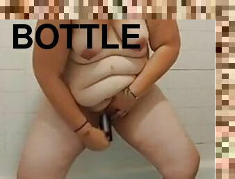 Bbw fuck bottle in the shower