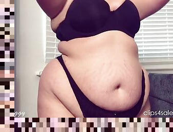 Ssbbw belly stretch marks