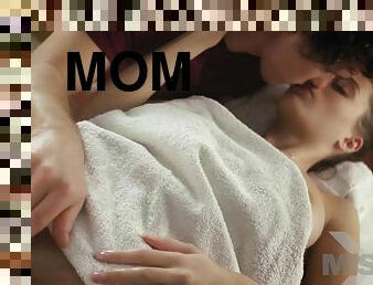 Lana Rhoades - Mom S Dirty Little Masseur