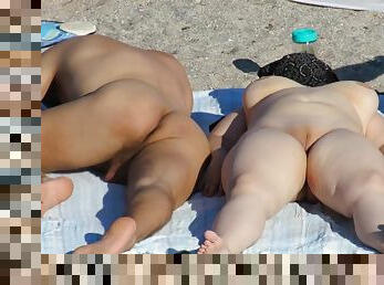Sexy Nude Milfs Beach Voyeur HD Video Spycam Candid