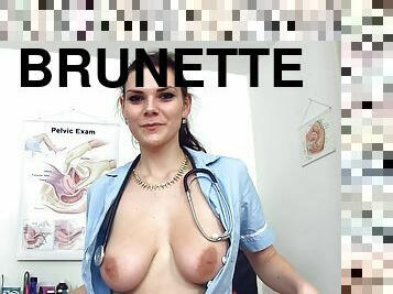 masturbieren, krankenschwester, muschi, spielzeug, versaute, allein, rasiert, brunette