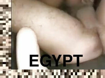 gambarvideo-porno-secara-eksplisit-dan-intens, arab, pasangan, mobil