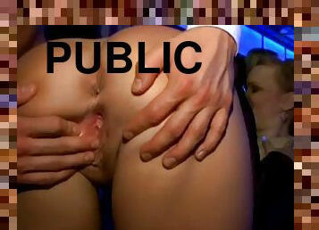 public, amateur, hardcore, sexe-de-groupe