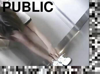 Public bukkake