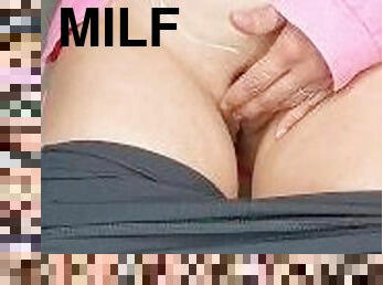 Milf Pee Play - mmm sweet release