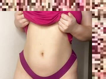 Thick 18 yo girl wants your cock