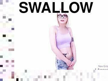 Blonde Teen learns to swallow