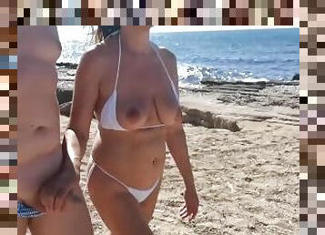 tetas-grandes, masturbación, público, amateur, madurita-caliente, mamá, paja, playa, pajeándose, pechugona