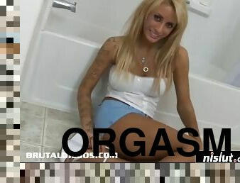 storatuttar, masturbation, orgasm, anal, leksak, blond, kinky, ensam, holländsk, tatuering