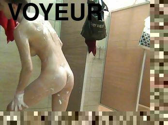 baignade, public, chatte-pussy, cam, voyeur, jeune-18, naturel, douche, brunette, caché