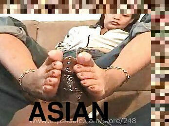 asiatique, amateur, interracial, double, pieds, point-de-vue, fétiche, branlette-avec-les-pieds, pénétrante